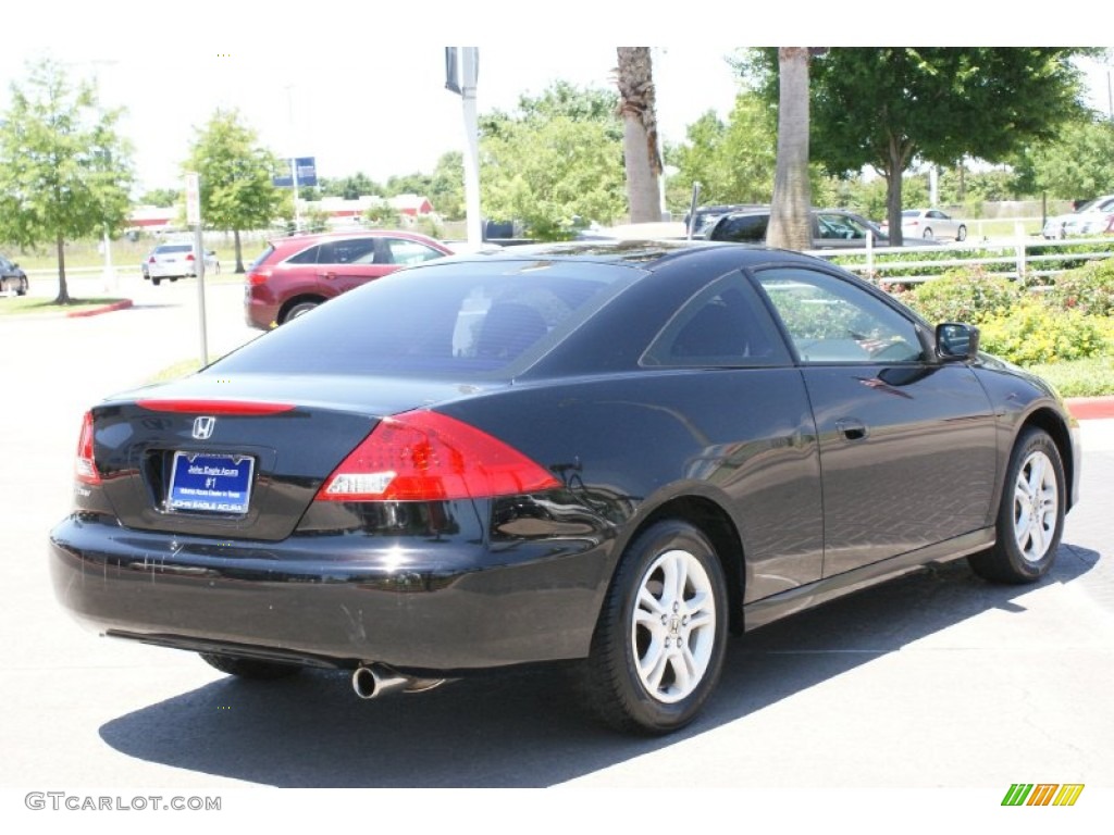 2006 Accord EX Coupe - Nighthawk Black Pearl / Gray photo #9