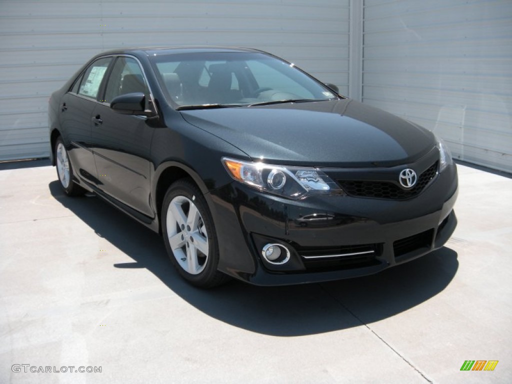 2014 Camry SE - Cosmic Gray Metallic / Black photo #2