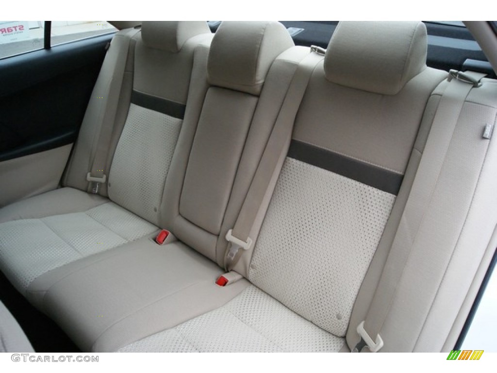 2014 Camry LE - Super White / Ivory photo #7