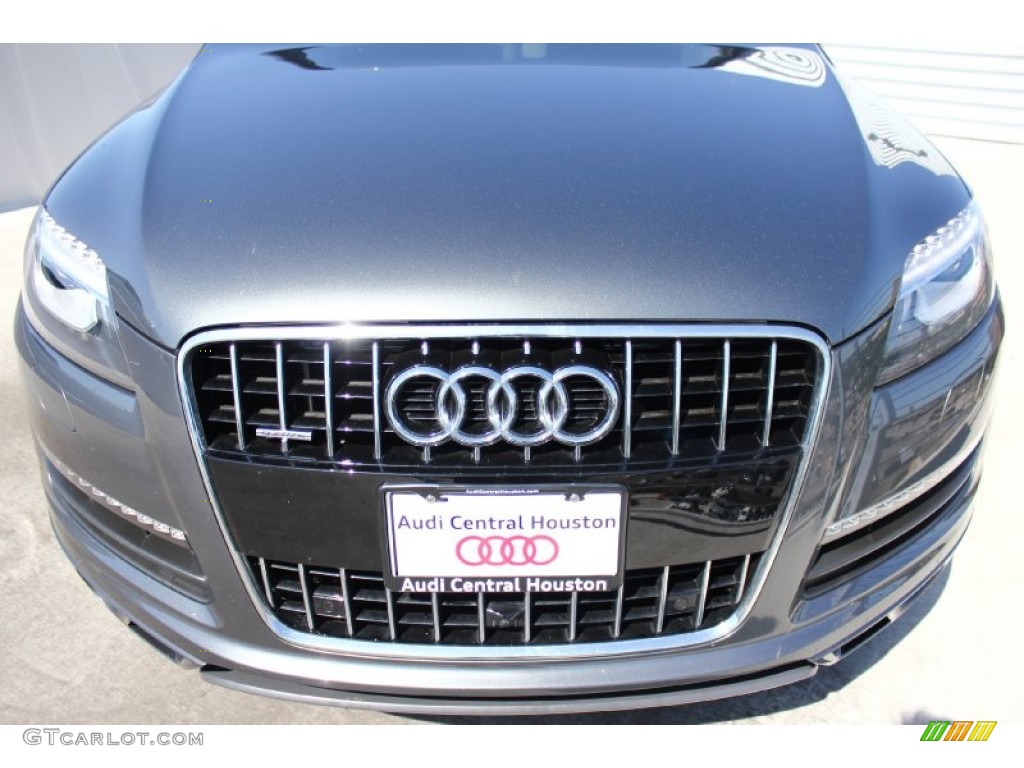 2013 Q7 3.0 TFSI quattro - Graphite Gray Metallic / Black photo #2