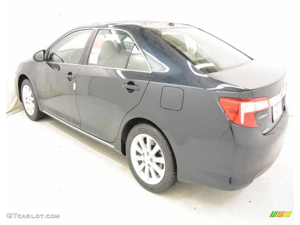 2014 Camry XLE - Cosmic Gray Metallic / Ash photo #40