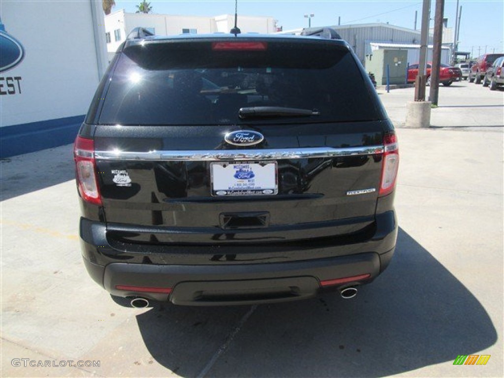 2014 Explorer FWD - Tuxedo Black / Medium Light Stone photo #6