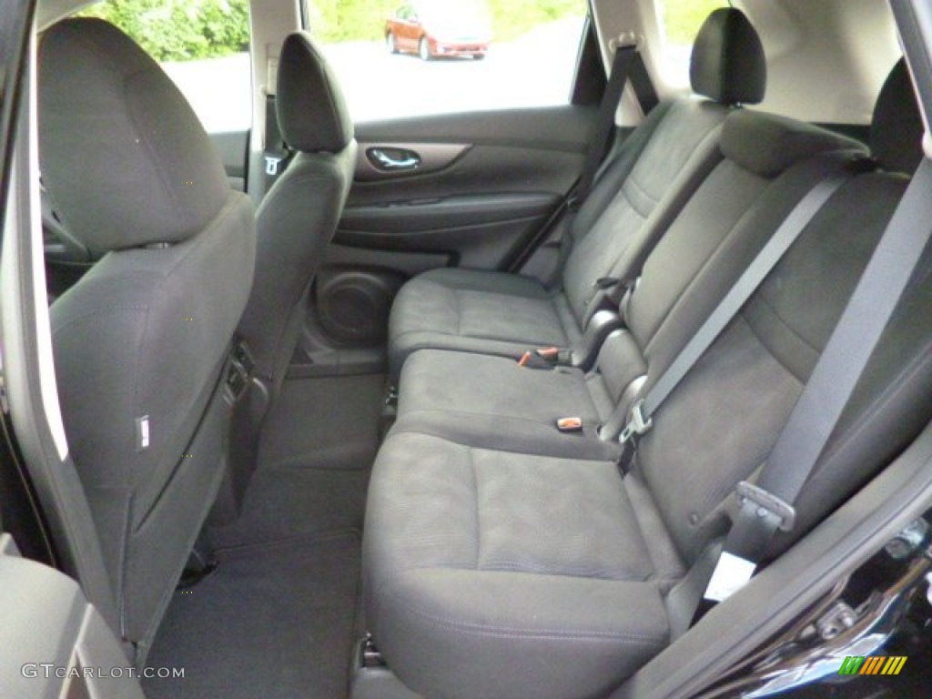 2014 Nissan Rogue S Rear Seat Photos