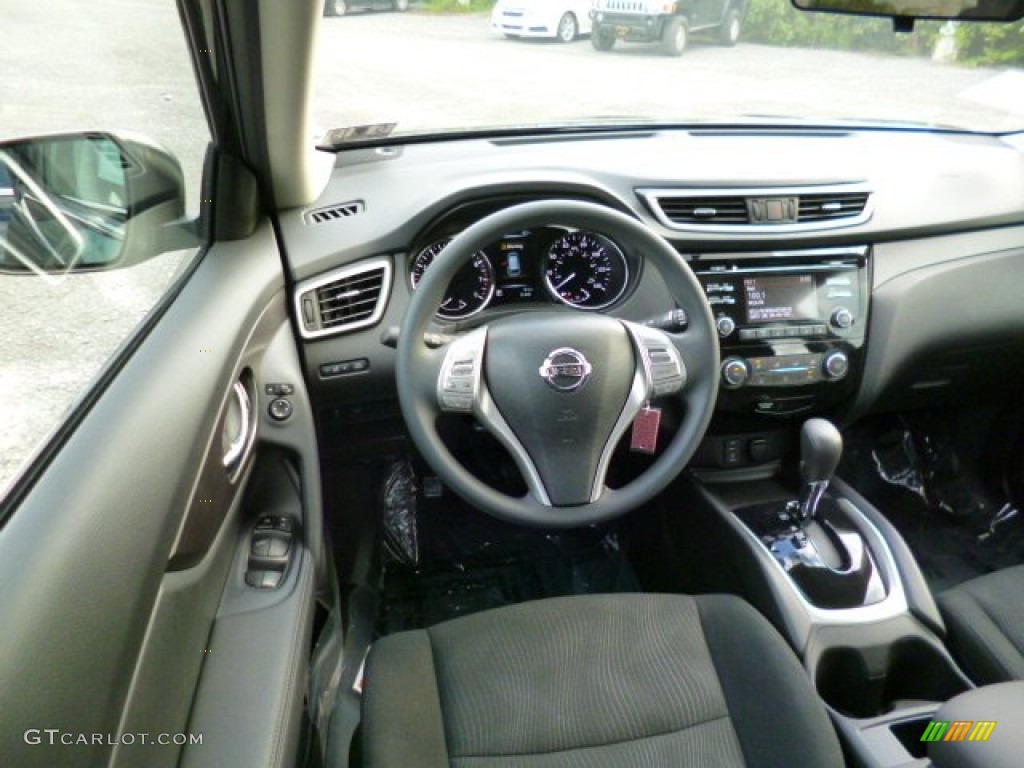 2014 Nissan Rogue S Dashboard Photos