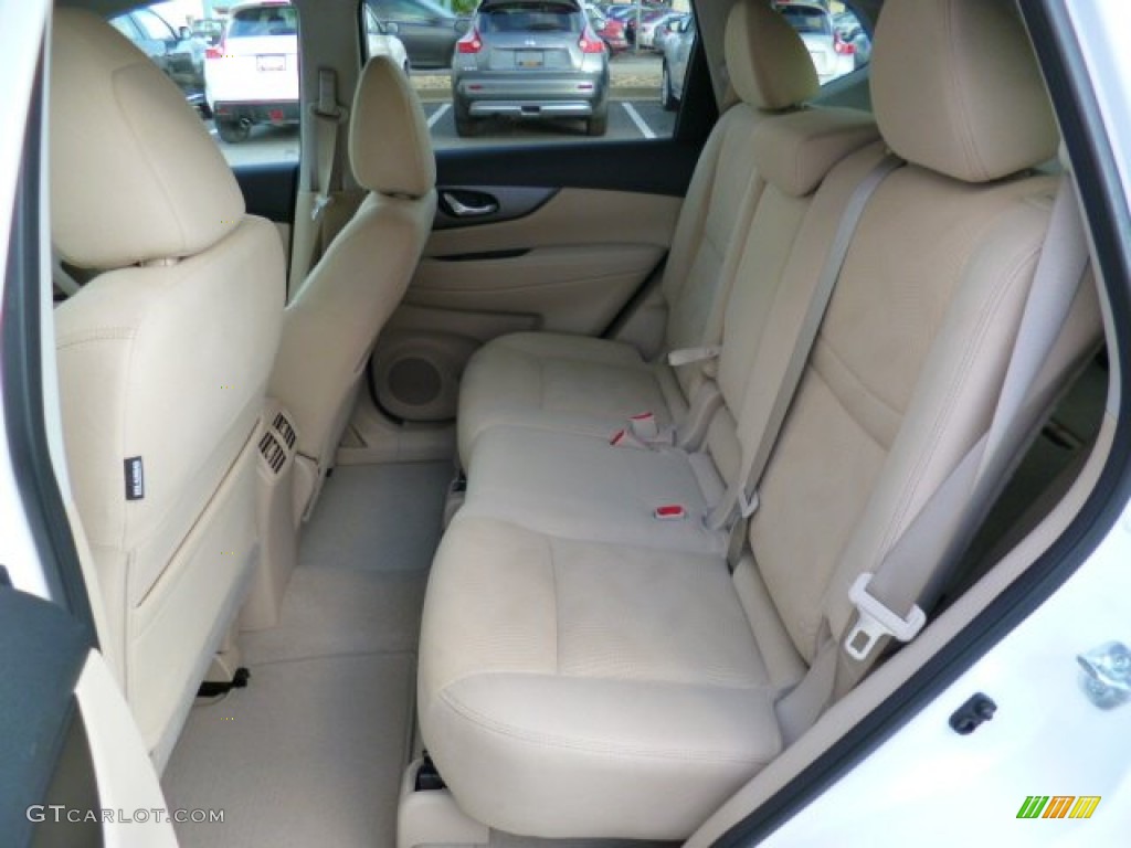 2014 Nissan Rogue SV Rear Seat Photos