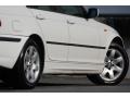 Alpine White - 3 Series 325i Sedan Photo No. 25