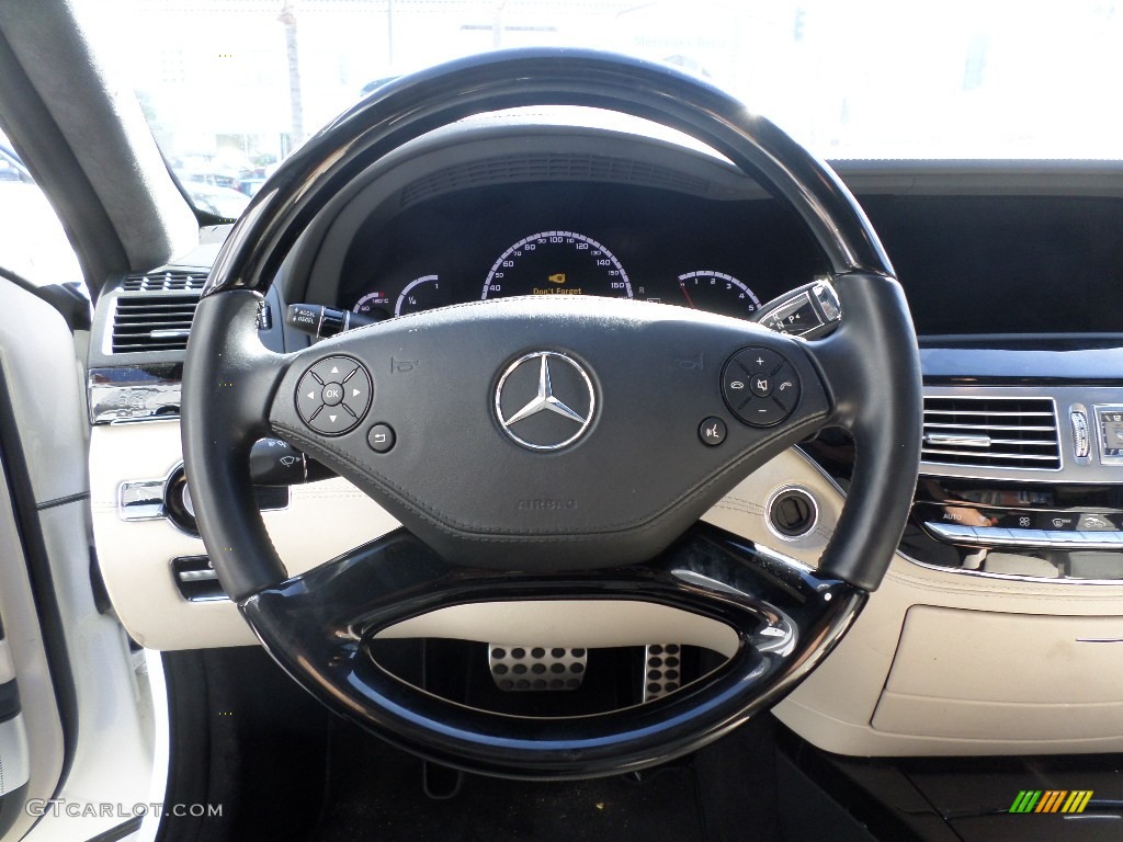 2011 Mercedes-Benz S 63 AMG Sedan Steering Wheel Photos