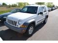 2005 Stone White Jeep Liberty Sport  photo #4