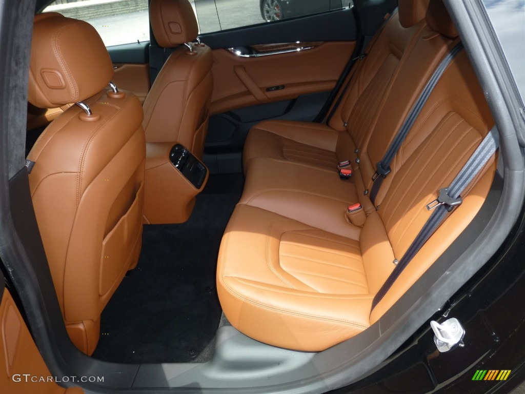 2014 Maserati Quattroporte S Q4 AWD Rear Seat Photo #93622603