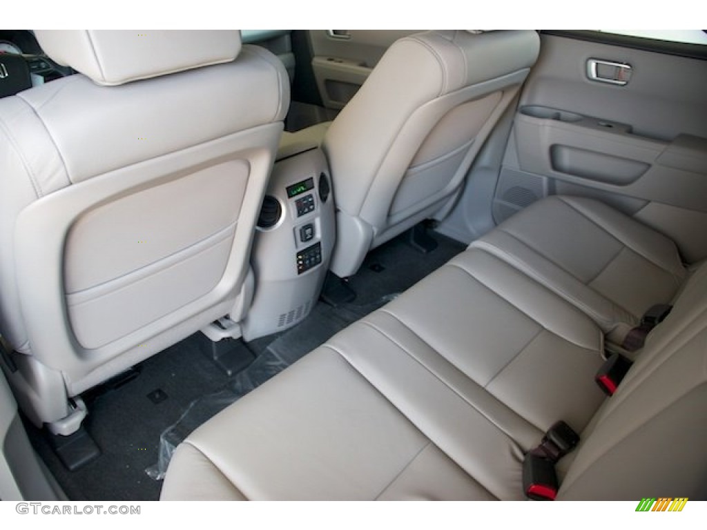 2014 Honda Pilot EX-L Rear Seat Photos