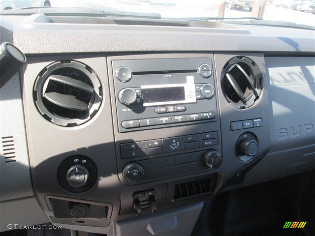 2015 F250 Super Duty XL Super Cab - Oxford White / Steel photo #13