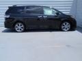 2014 Black Toyota Sienna SE  photo #3