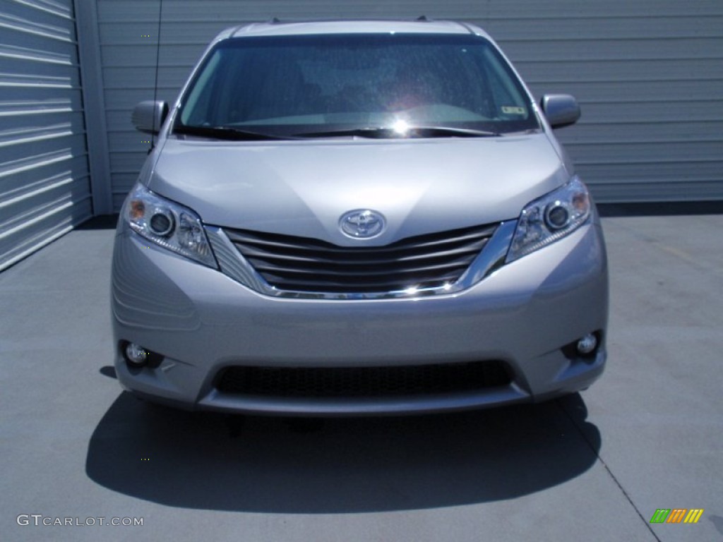 2014 Sienna XLE - Silver Sky Metallic / Light Gray photo #8