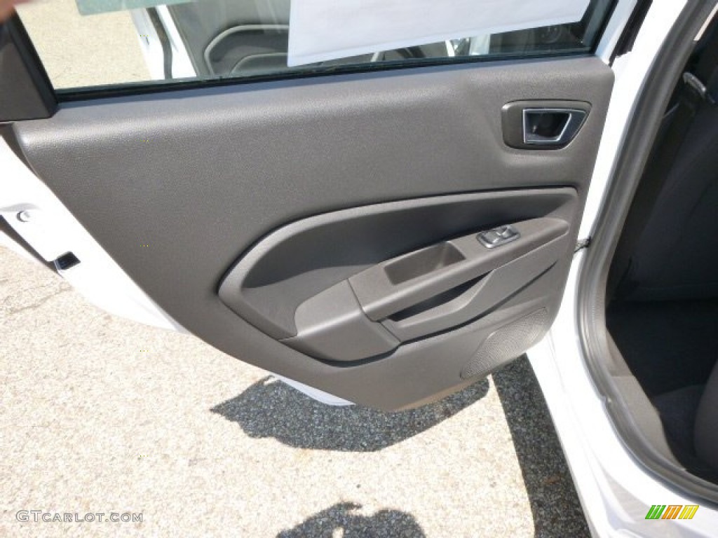 2014 Fiesta SE Hatchback - Oxford White / Charcoal Black photo #13