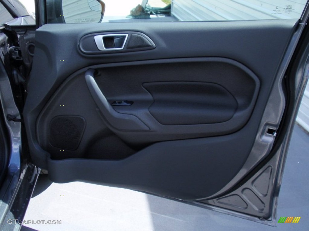 2014 Fiesta SE Hatchback - Storm Gray / Charcoal Black photo #17