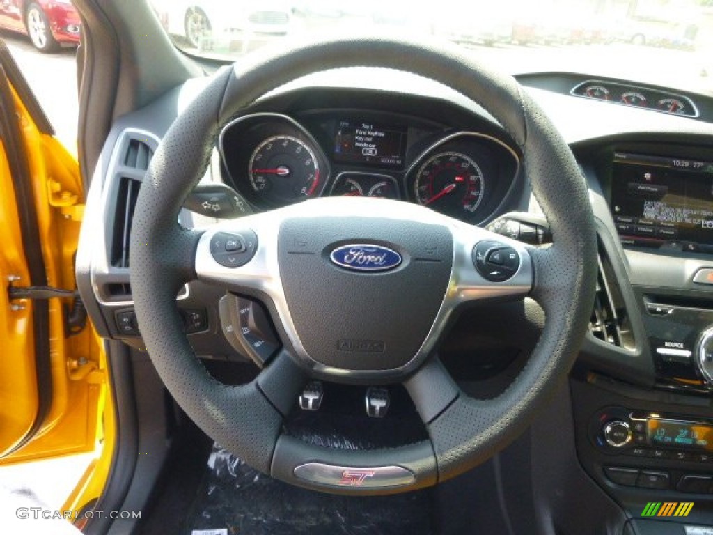 2014 Focus ST Hatchback - Tangerine Scream / ST Tangerine Scream/Charcoal Black Recaro Sport Seats photo #18