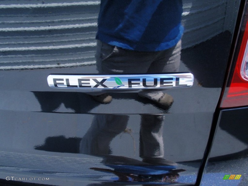 2014 Explorer XLT - Tuxedo Black / Charcoal Black photo #16