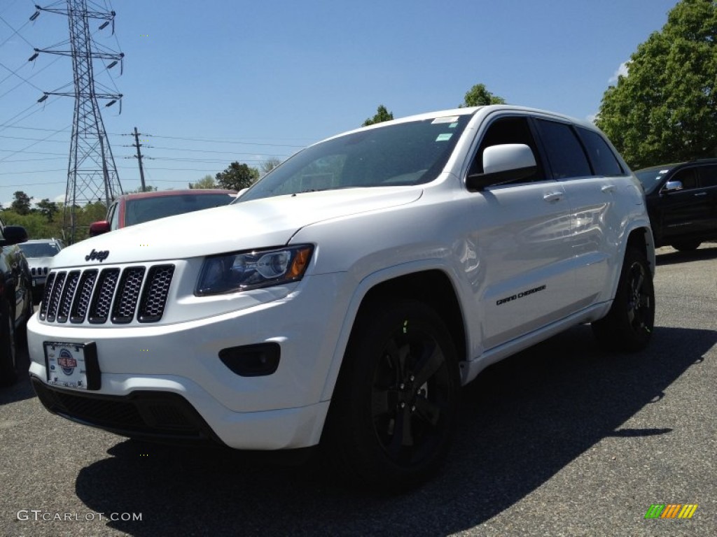 2014 Grand Cherokee Laredo 4x4 - Bright White / Morocco Black photo #1