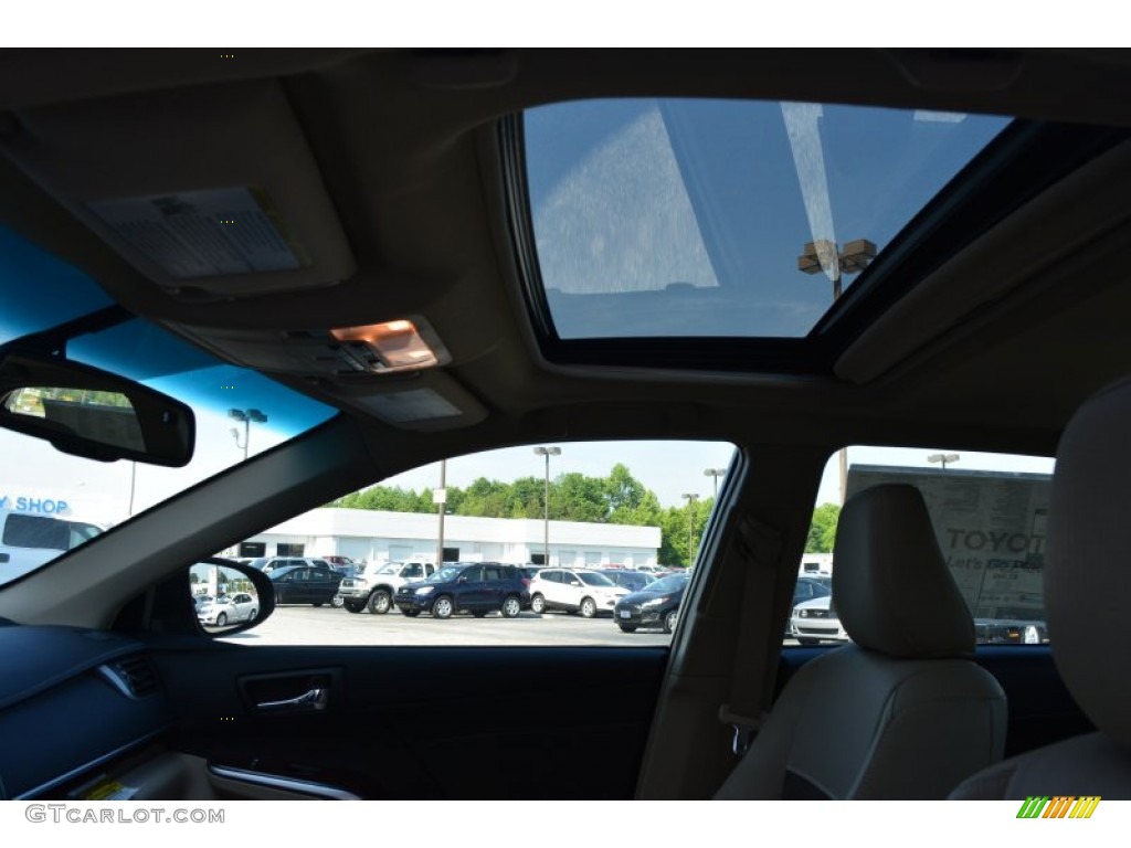 2014 Camry XLE - Attitude Black Metallic / Ivory photo #12