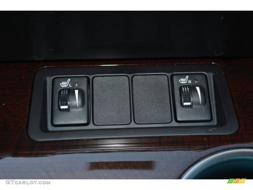 2014 Camry XLE - Attitude Black Metallic / Ivory photo #16