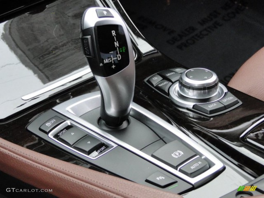 2012 BMW 5 Series 528i Sedan Transmission Photos