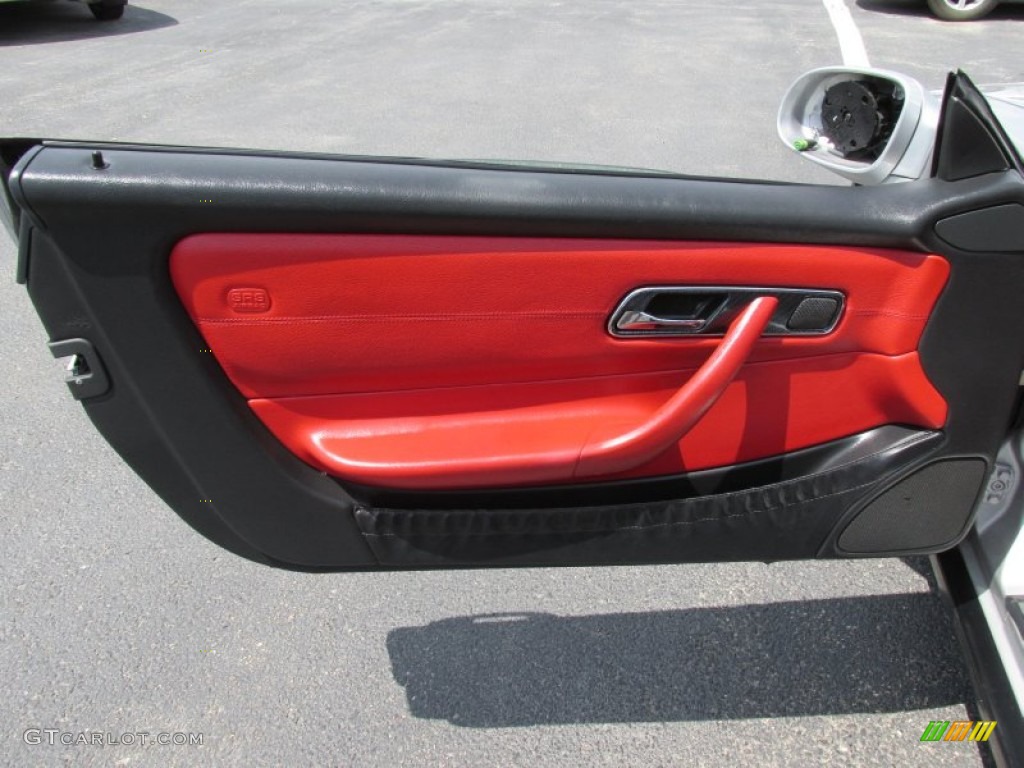 1999 Mercedes-Benz SLK 230 Kompressor Roadster Salsa Red Door Panel Photo #93646558