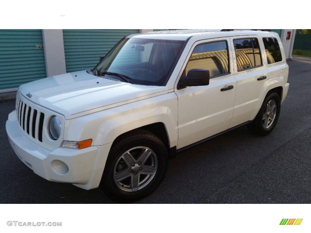 2007 Patriot Sport 4x4 - Stone White / Pastel Slate Gray photo #12