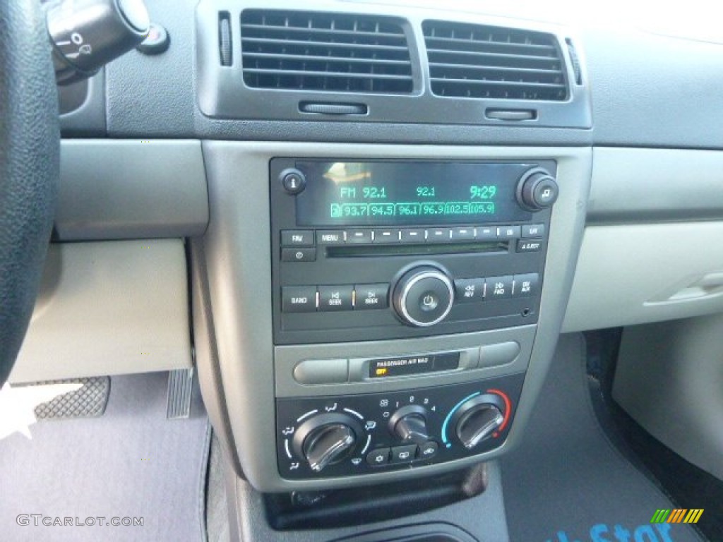 2008 Cobalt LS Coupe - Blue Flash Metallic / Gray photo #18