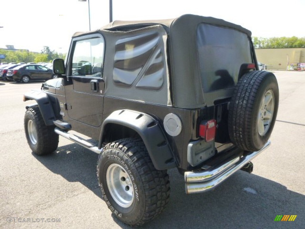 2004 Wrangler Sahara 4x4 - Black / Khaki photo #2