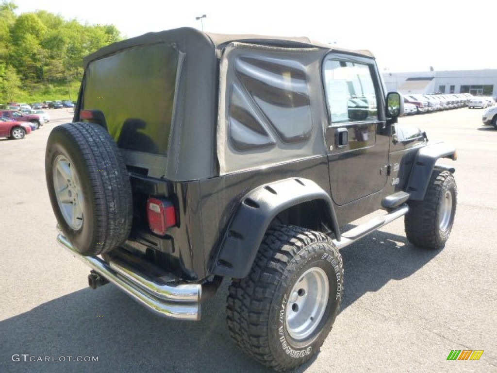 2004 Wrangler Sahara 4x4 - Black / Khaki photo #4