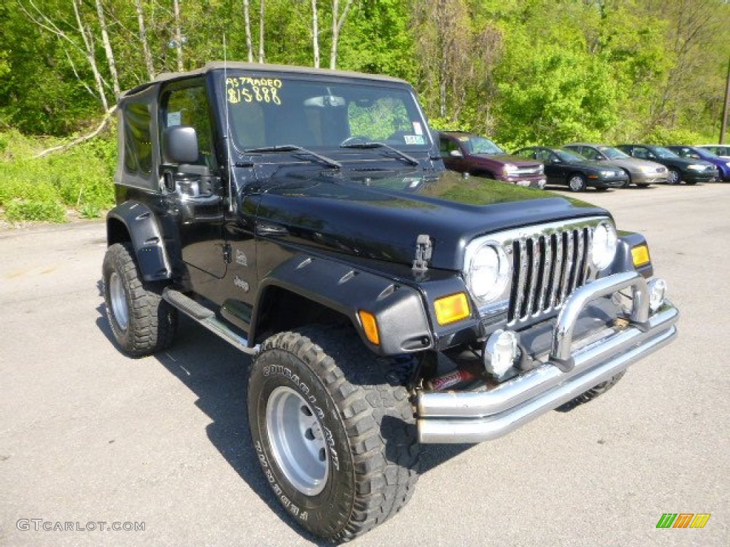 2004 Wrangler Sahara 4x4 - Black / Khaki photo #5