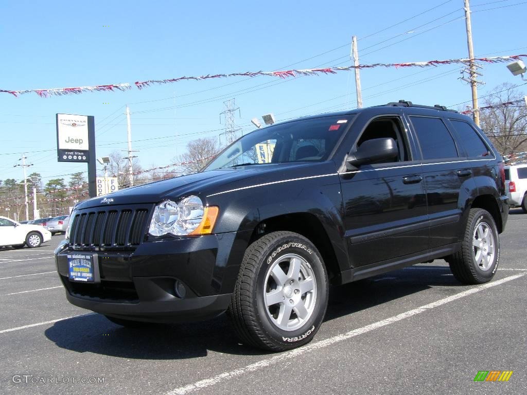 2008 Grand Cherokee Laredo 4x4 - Black / Dark Slate Gray photo #1