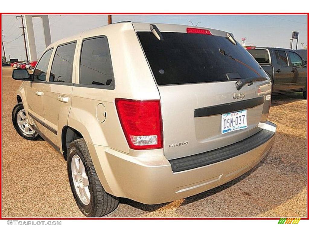 2008 Grand Cherokee Laredo - Bright Silver Metallic / Dark Slate Gray photo #3