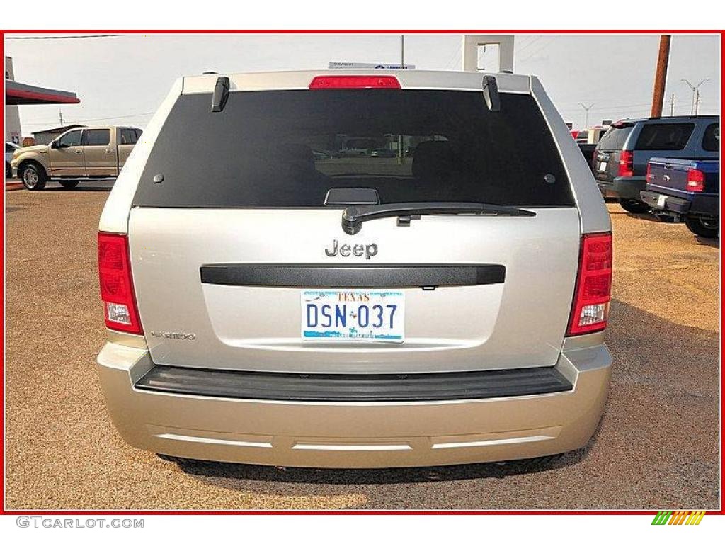2008 Grand Cherokee Laredo - Bright Silver Metallic / Dark Slate Gray photo #4