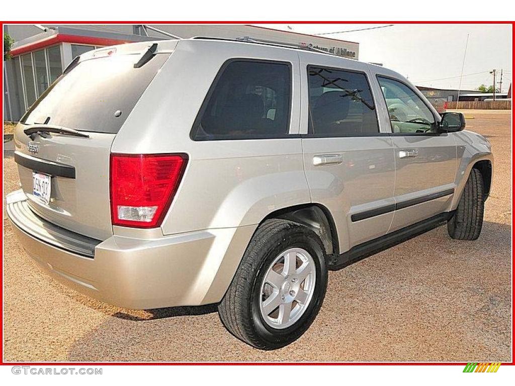 2008 Grand Cherokee Laredo - Bright Silver Metallic / Dark Slate Gray photo #5
