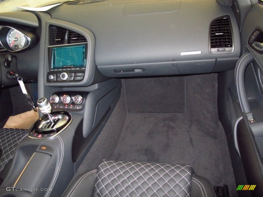 2014 Audi R8 Coupe V8 Black Dashboard Photo #93664591