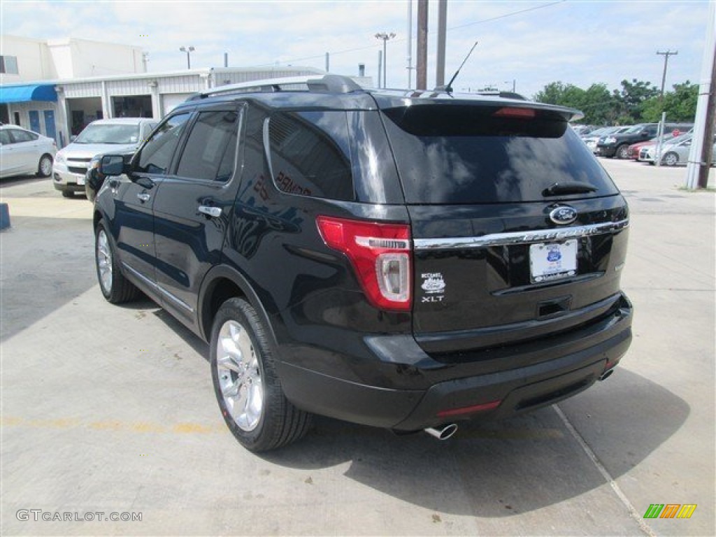 2014 Explorer XLT - Tuxedo Black / Charcoal Black photo #5