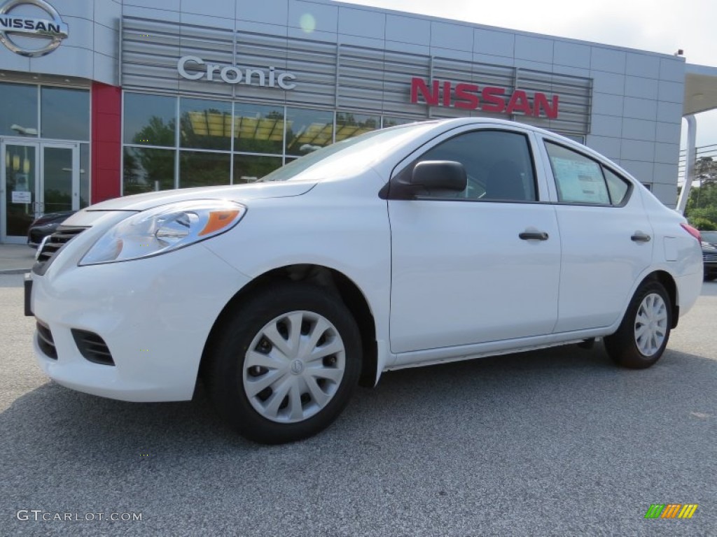 2014 Versa 1.6 S Plus Sedan - Fresh Powder White / Charcoal photo #1