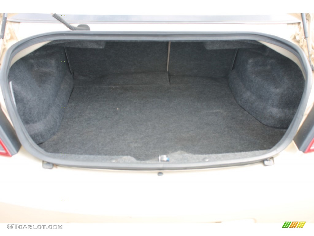 2001 Sebring LXi Sedan - Champagne Pearlcoat / Taupe photo #5