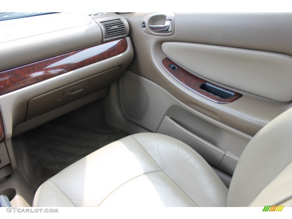 2001 Sebring LXi Sedan - Champagne Pearlcoat / Taupe photo #13