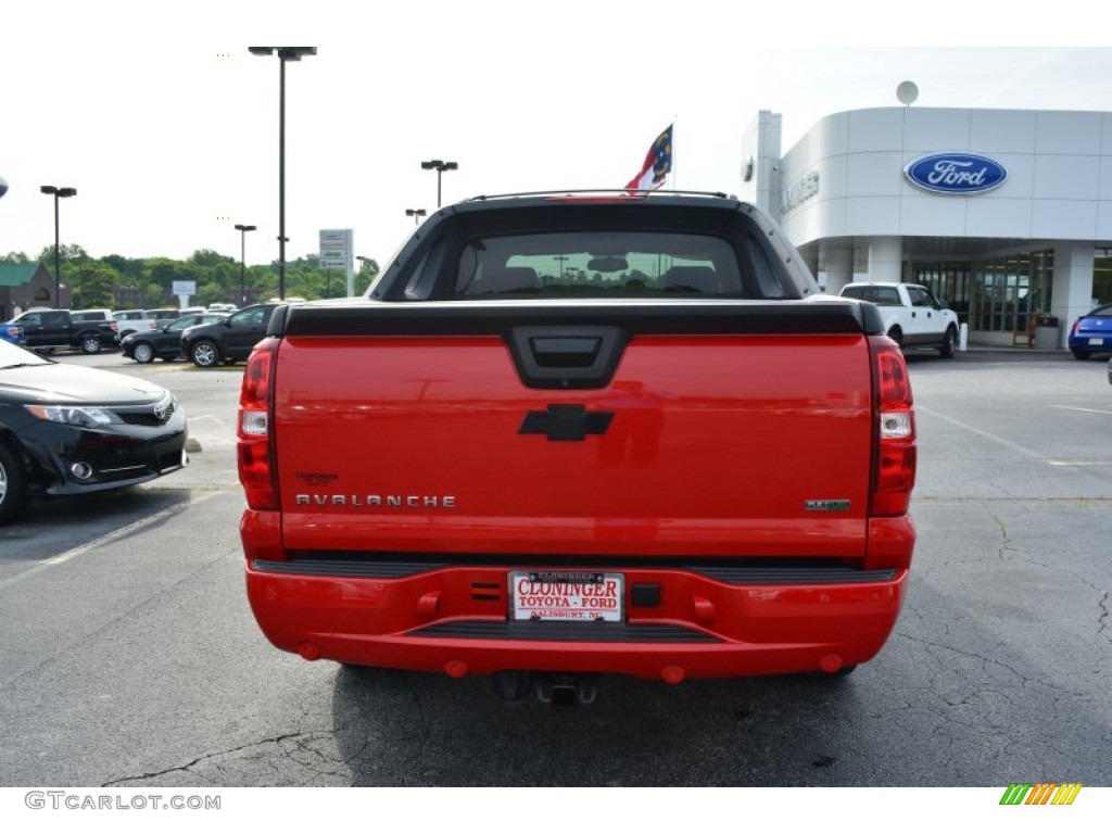 2011 Avalanche LTZ 4x4 - Victory Red / Ebony photo #5