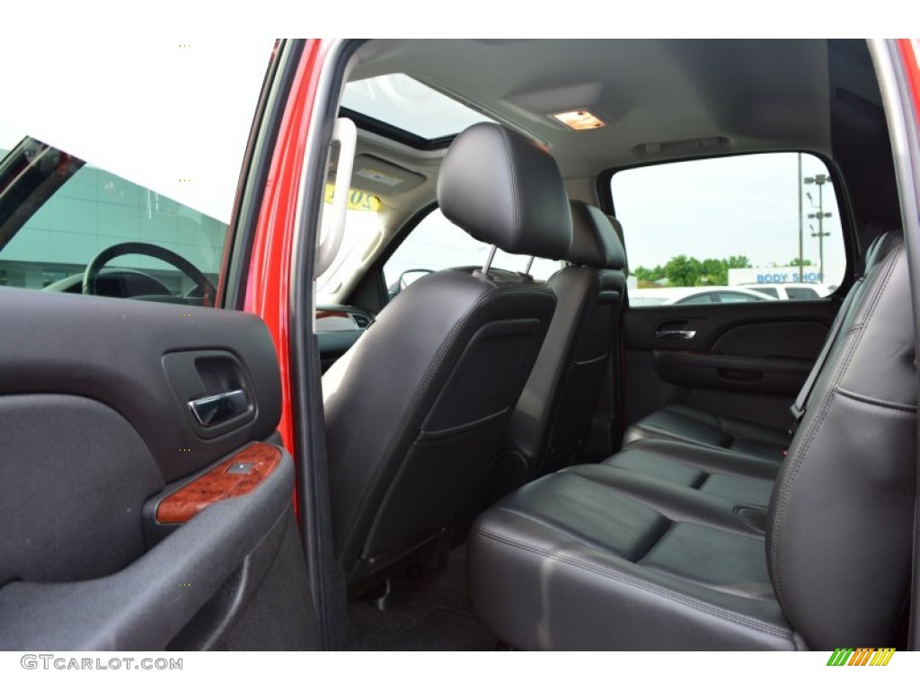 2011 Avalanche LTZ 4x4 - Victory Red / Ebony photo #11