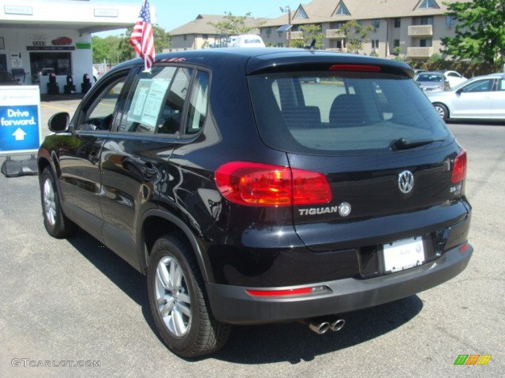 2012 Tiguan S 4Motion - Deep Black Metallic / Black photo #4