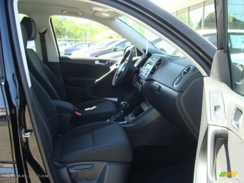 2012 Tiguan S 4Motion - Deep Black Metallic / Black photo #7