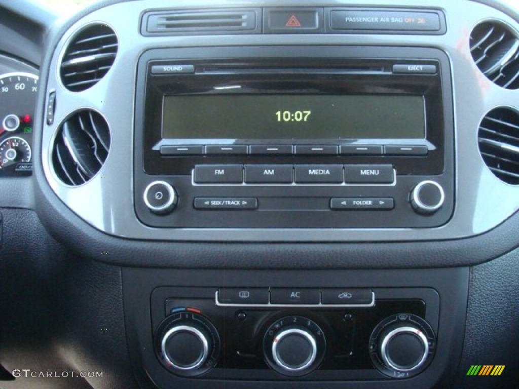 2012 Tiguan S 4Motion - Deep Black Metallic / Black photo #10