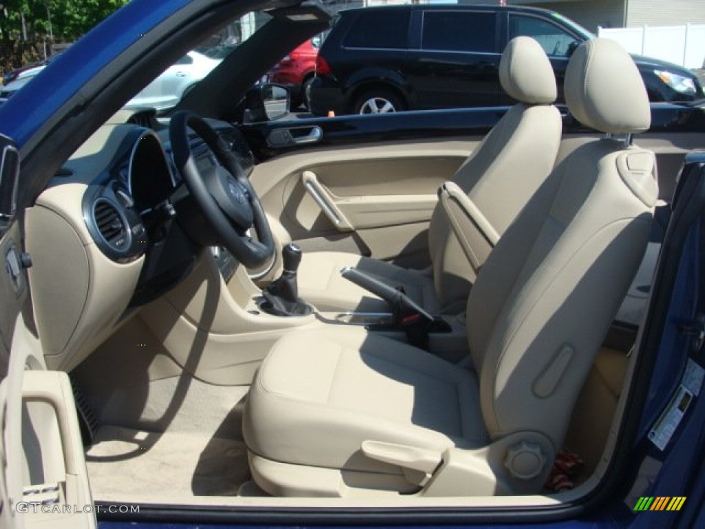 2013 Volkswagen Beetle Turbo Convertible Interior Color Photos