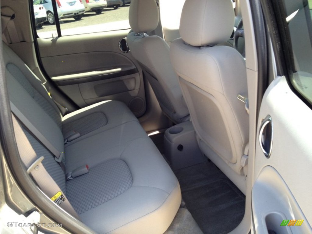 2006 HHR LS - Dark Silver Metallic / Gray photo #13
