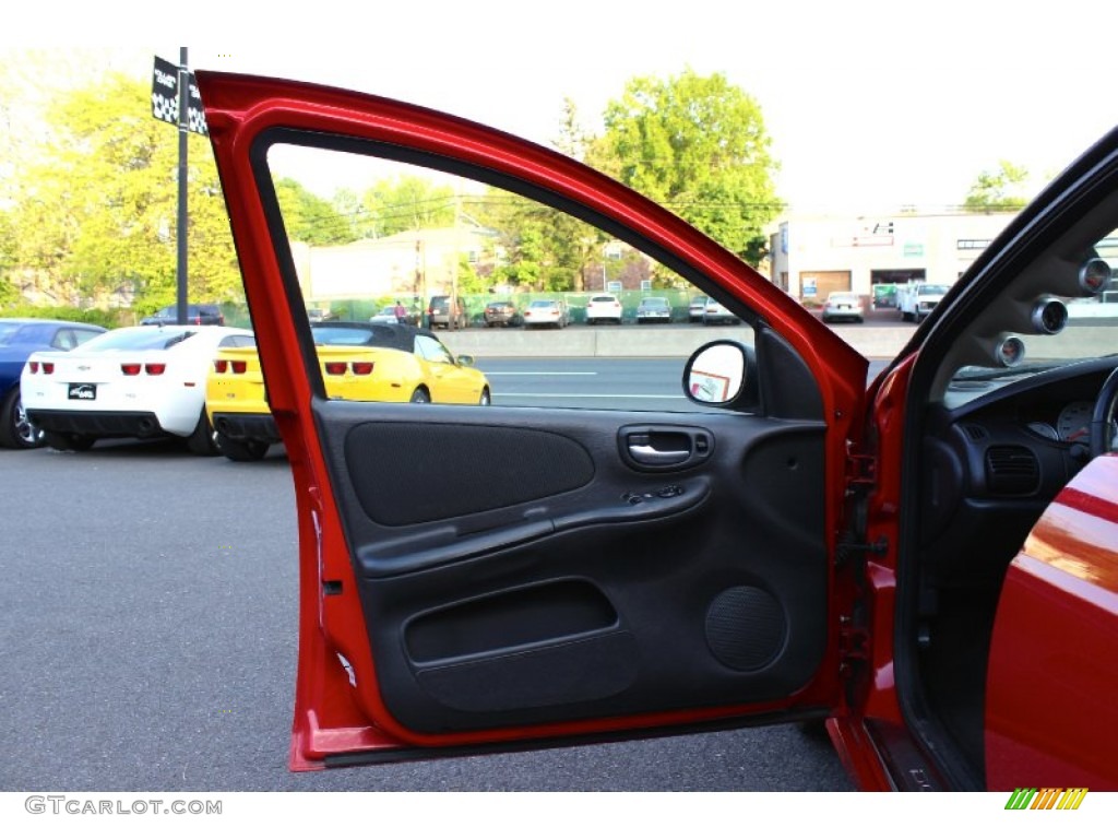 2004 Neon SRT-4 - Flame Red / Dark Slate Gray photo #9