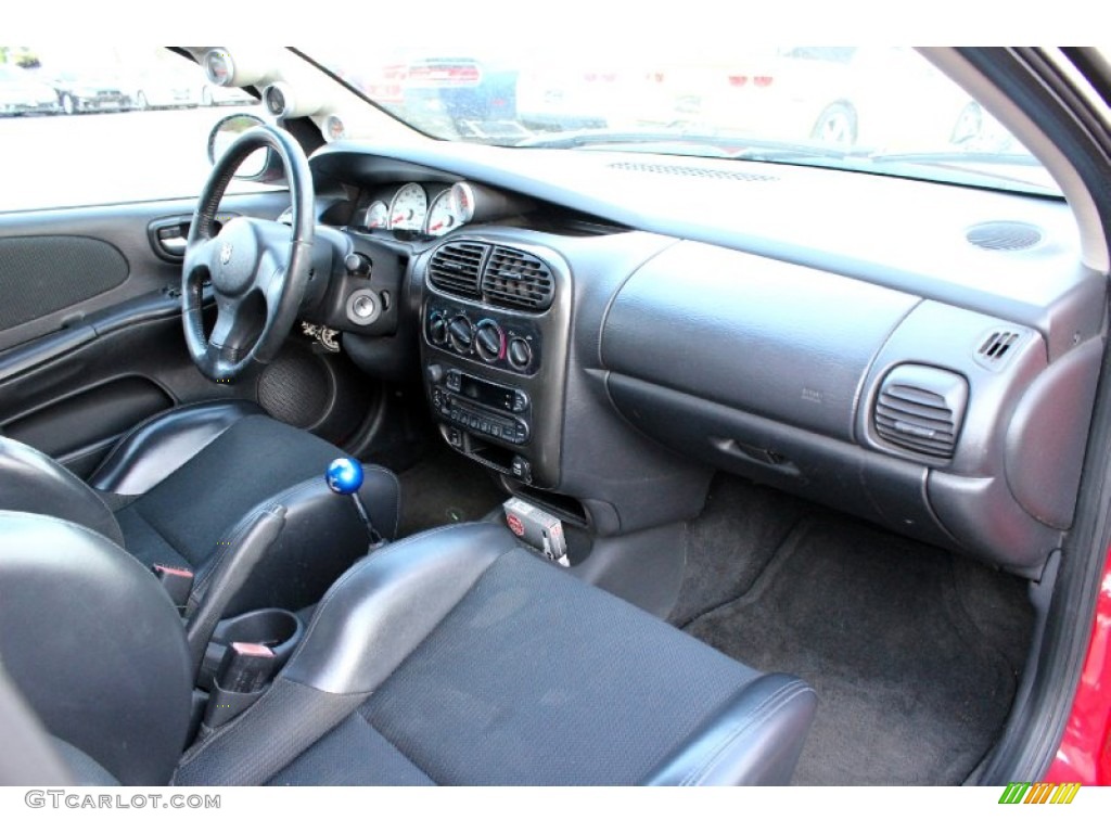 2004 Neon SRT-4 - Flame Red / Dark Slate Gray photo #23