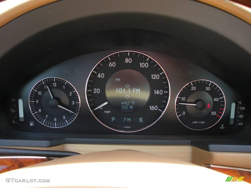 2008 E 320 BlueTEC Sedan - Flint Grey Metallic / Cashmere photo #20